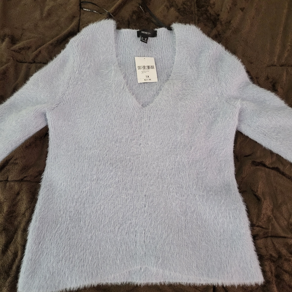 Forever 21 Women's Soft Blue Sweater New: Never Worn